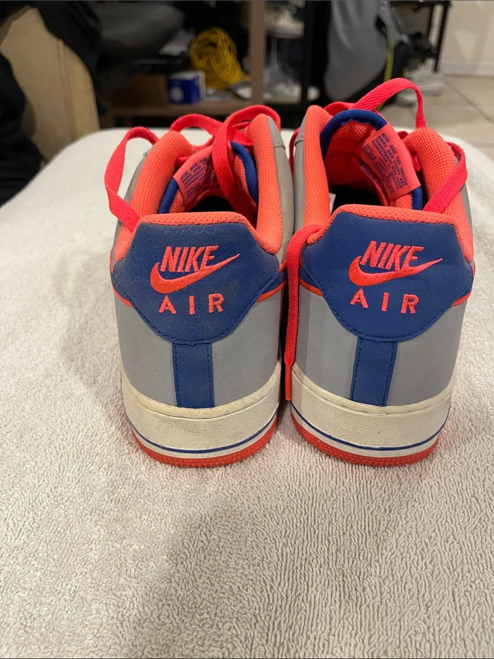 Nike Air Force one Men’s Gray & Coral Low-Top Sneakers with Blue Tongue-Rare